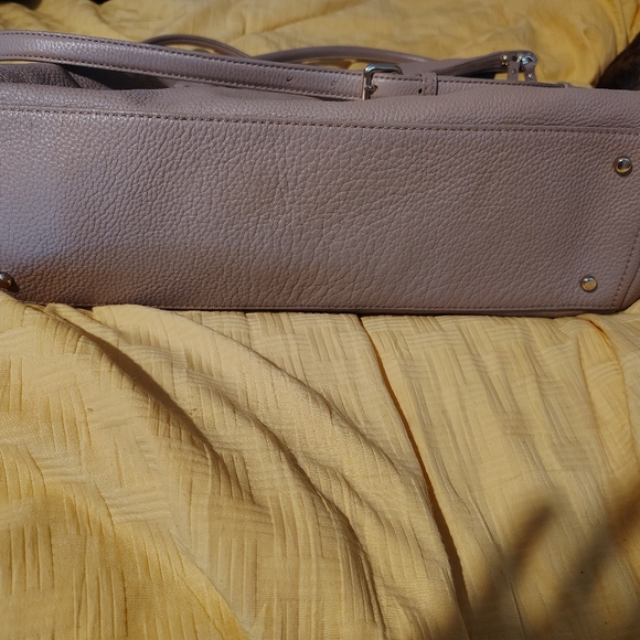 Kate Spade - Picture 3 of 8